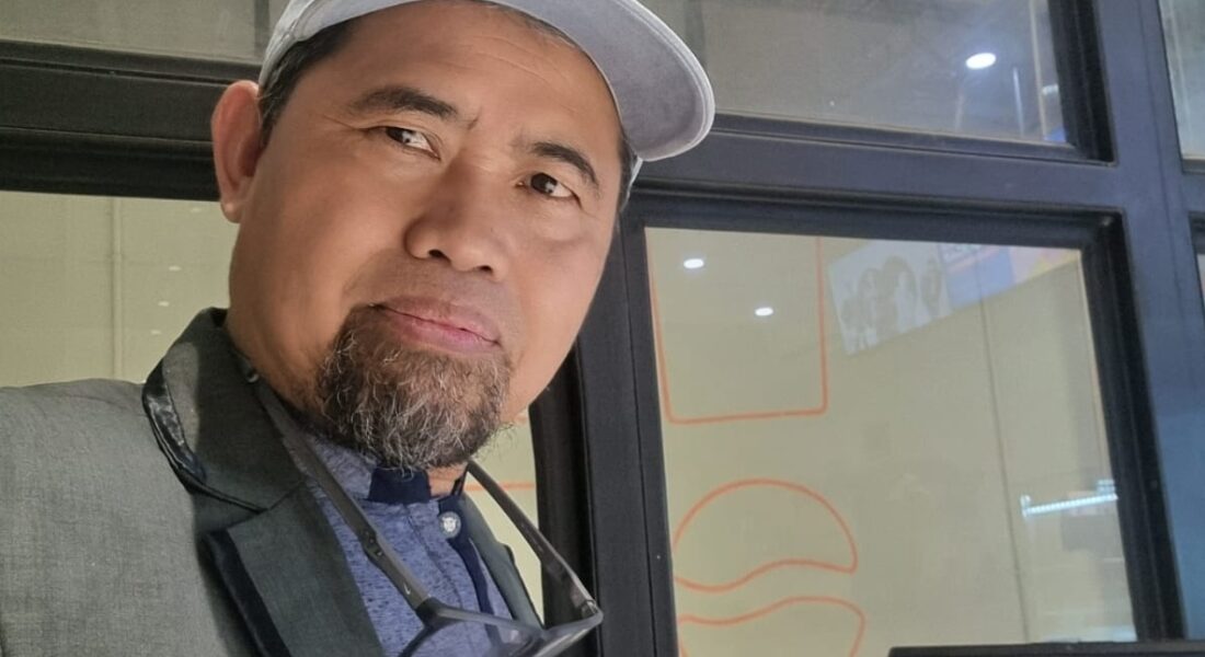 Pembelajaran tak cukup di permukaan. Saat pembelajaran mendalam bertemu kebiasaan baik anak Indonesia, lahirlah pendekatan holistik yang menyatukan pengetahuan, karakter, dan aksi nyata. Menuju Pembelajaran Mendalam (Bagian 2): Oleh Syaifulloh, Penikmat Pendidikan