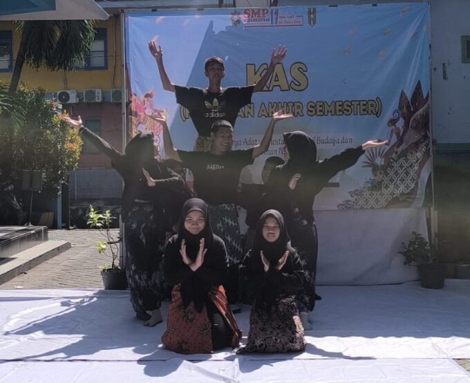 Puncak Kreativitas dalam Performance Day, Siswa Spemjitu Suguhkan Mahakarya Adat Nusantara