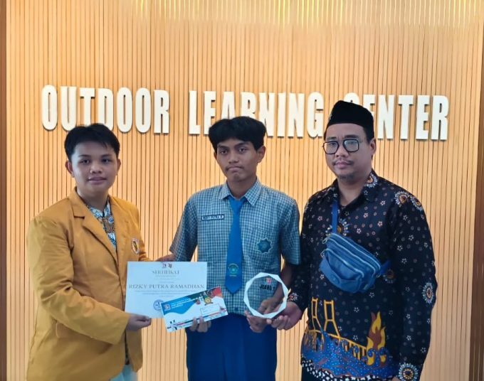 Membanggakan! Rizky Putra Ramadhan, Siswa SPEMJITU Taklukkan Academy Wars SMAMX 2026 Bidang IPS